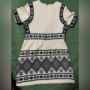 Women TopShop black and white mini dress.